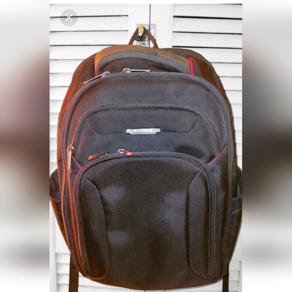 Samsonite Black Backpack with Padded Straps and Durable Design[Great Condition!]
